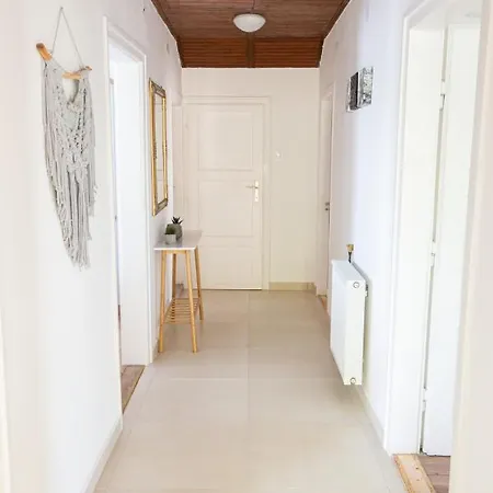 Pagony Apartamento *